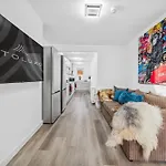 Cheap & Modern 5 Bedroom Whole House In By Altoluxo Short Lets & Serviced With Free Wifi And Parking בריסטול