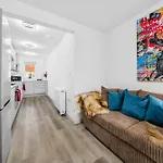 Cheap & Modern 5 Bedroom Whole House In By Altoluxo Short Lets & Serviced With Free Wifi And Parking * בריסטול