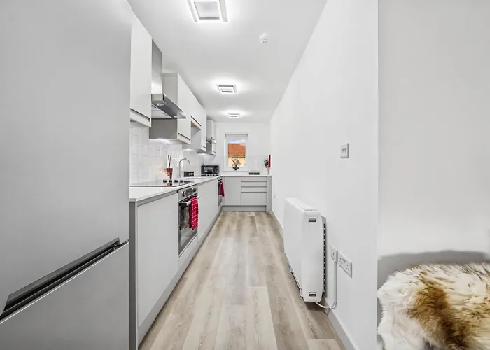 Appartement Cheap & Modern 5 Bedroom Whole House In By Altoluxo Short Lets & Serviced With Free Wifi And Parking